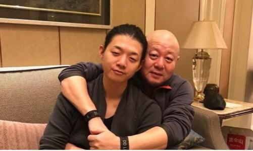 火風為兒子霍尊發(fā)聲