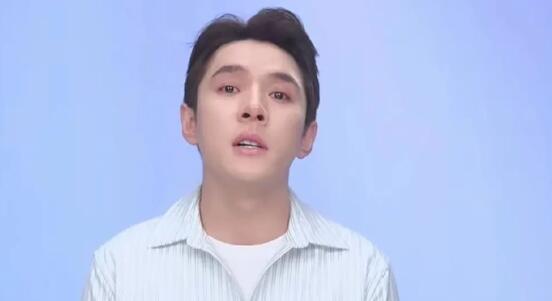 李佳琦直播哭著道歉后繼續(xù)帶貨