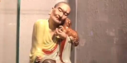 博物館網(wǎng)紅無(wú)語(yǔ)菩薩火出圈