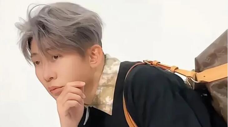 時尚圈終究讓楊迪闖進去了